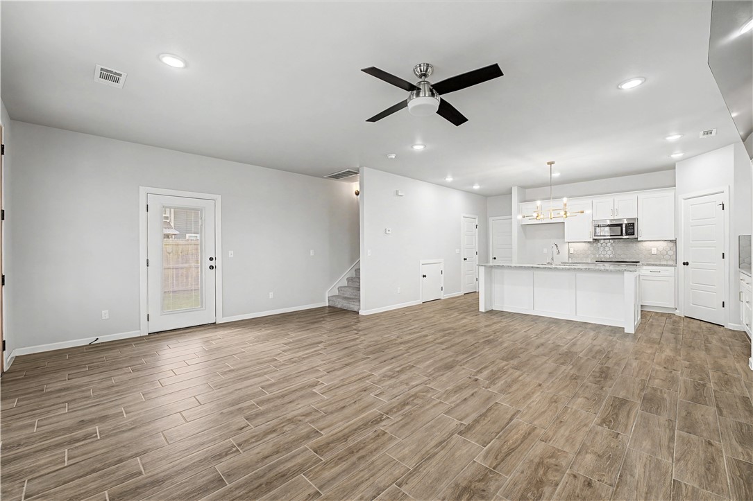 GROVES NEIGHBORHOOD PH II, THE-ROGERS - Residential