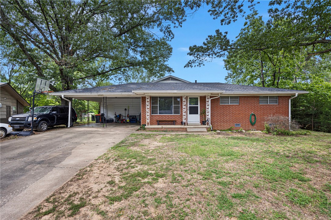 This one-of-a-kind home offers a blend of charm, space, and functionality that’s hard to find. With 5 bedrooms and 4 bathrooms, there’s room for everyone—and then some. The layout includes a comfortable living room, a separate den for relaxing or entertaining, and a spacious dining area that flows right off the kitchen, perfect for gathering with friends and family. Whether you're hosting a crowd or enjoying a quiet evening at home, this property delivers the space and style to do it all.