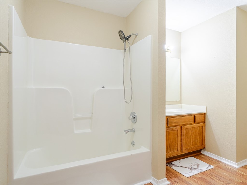 Holly Gardens Bentonville - Residential Lease