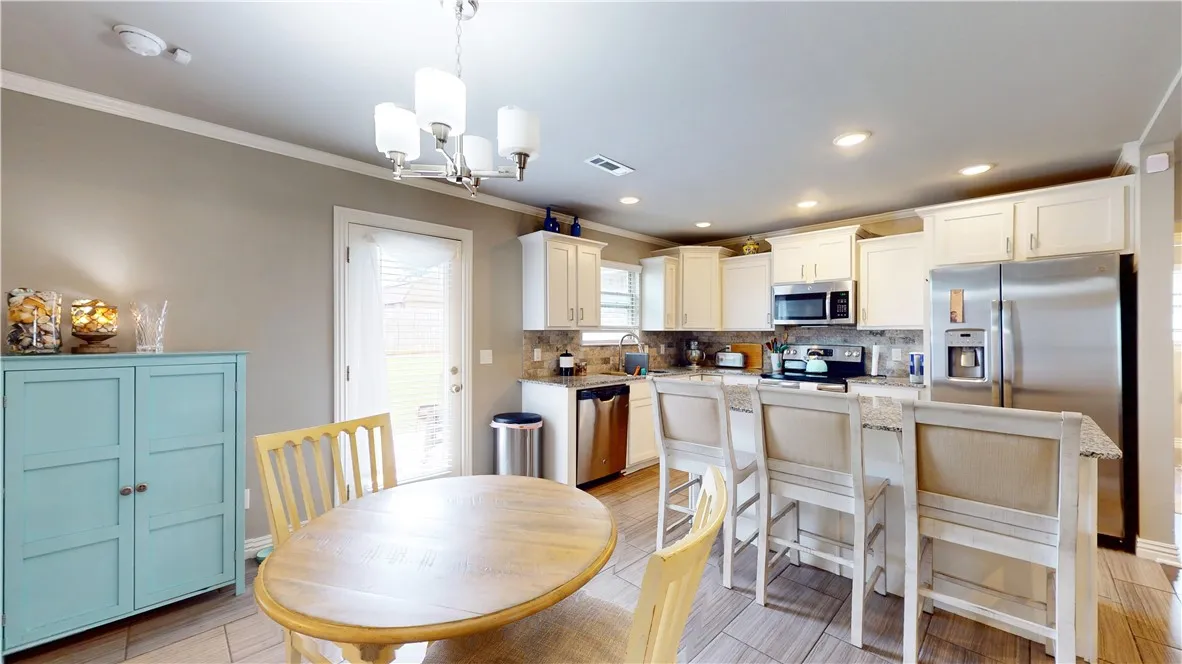 Bentonville, Arkansas 72713, United States, 3 Bedrooms Bedrooms, ,2 BathroomsBathrooms,Residential,Active,180484