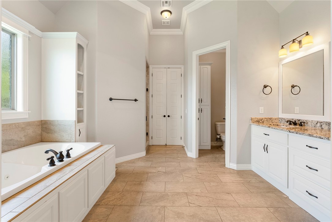 Oak Tree Centerton - Residential