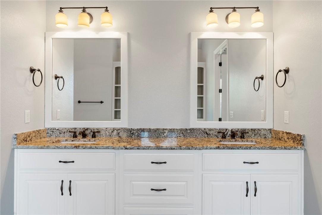 Oak Tree Centerton - Residential