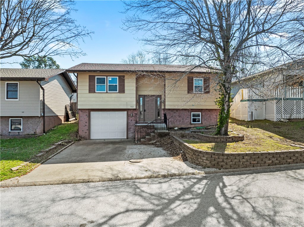 NORTH HILL VILLAGE - Residential