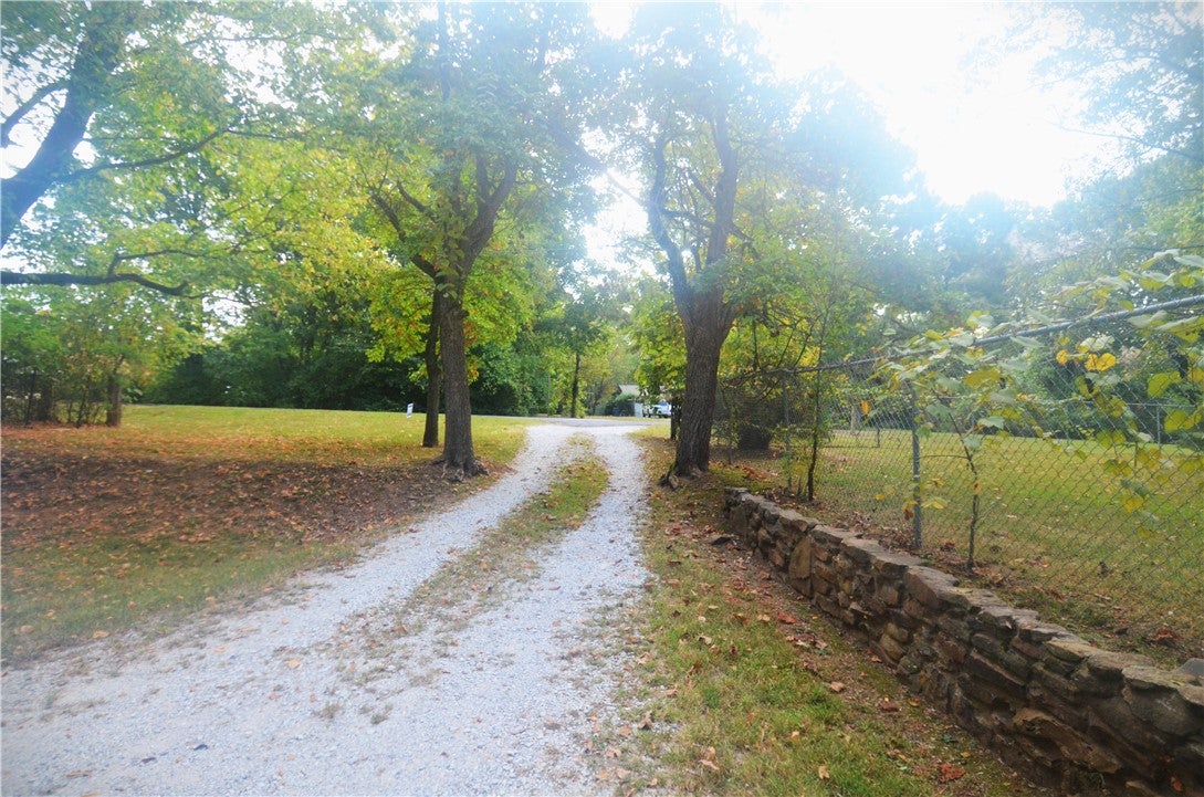 3105 N Old Wire Road