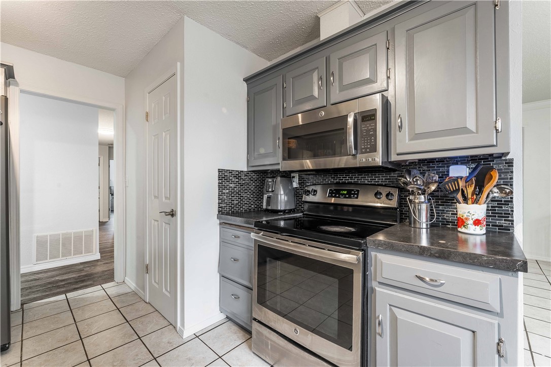 Parkwood Add Rogers - Residential