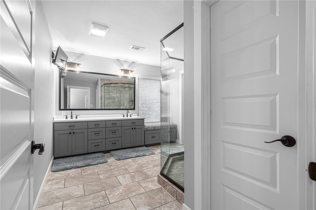 Fianna Hills lX-X-XXi - Residential