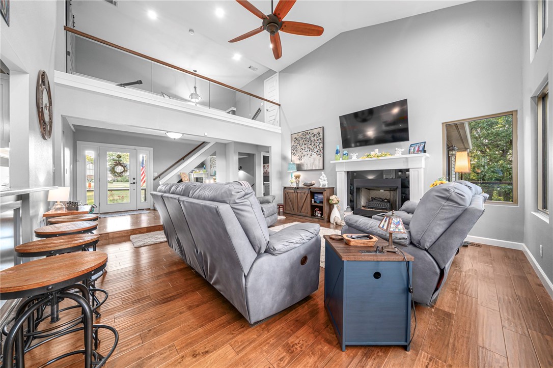 Fianna Hills lX-X-XXi - Residential