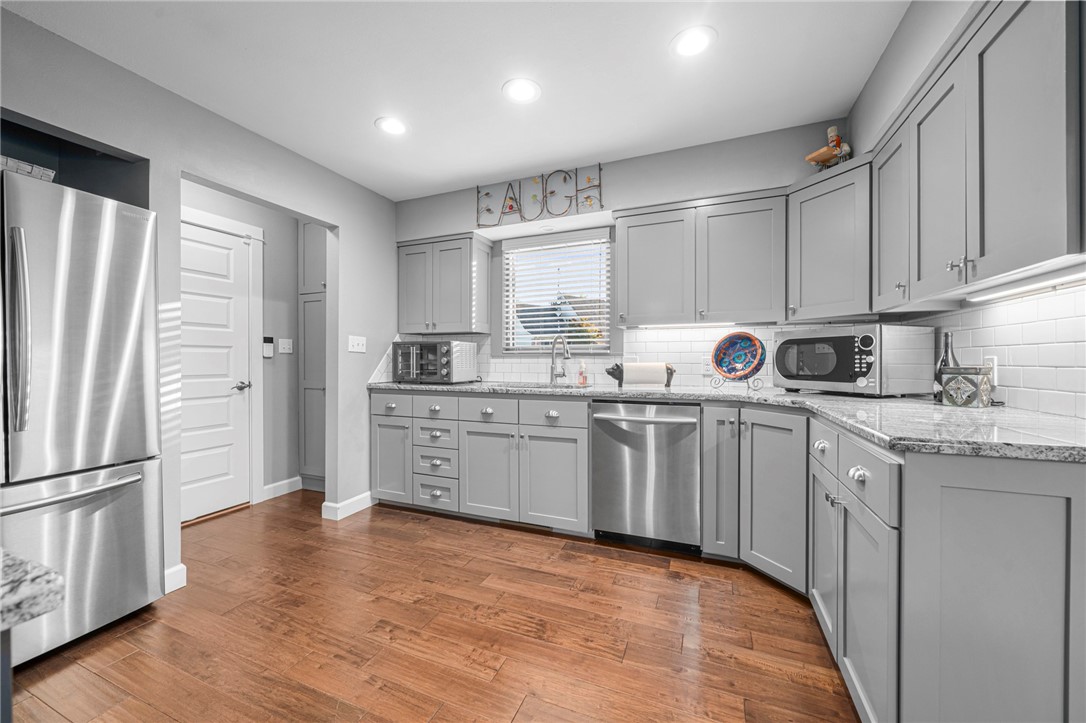 Fianna Hills lX-X-XXi - Residential