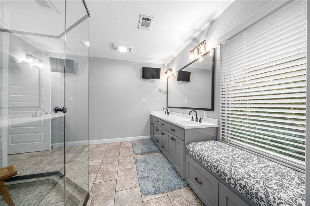 Fianna Hills lX-X-XXi - Residential