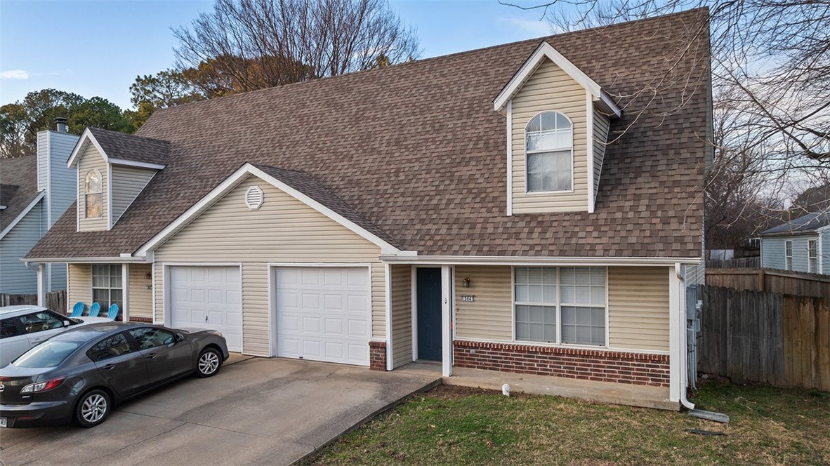 Please note: This is a NO Pet property.
Conveniently located in north Fayetteville just off College near Fiesta Square. The unit features a single car garage, two bedrooms, and one and a half baths. Only a three minute’s bike ride to the Green Way bike trails and Gordon Long Park. Check out this newly renovated, affordable duplex.
We do not advertise on Craigslist or Facebook Marketplace.
S.A.F.E. Property Management residents are enrolled in the Resident Benefits Package (RBP) for $35.00/month which includes liability insurance, credit building to help boost the resident’s credit score with timely rent payments, up to $1M Identity Theft Protection, HVAC air filter delivery...etc.