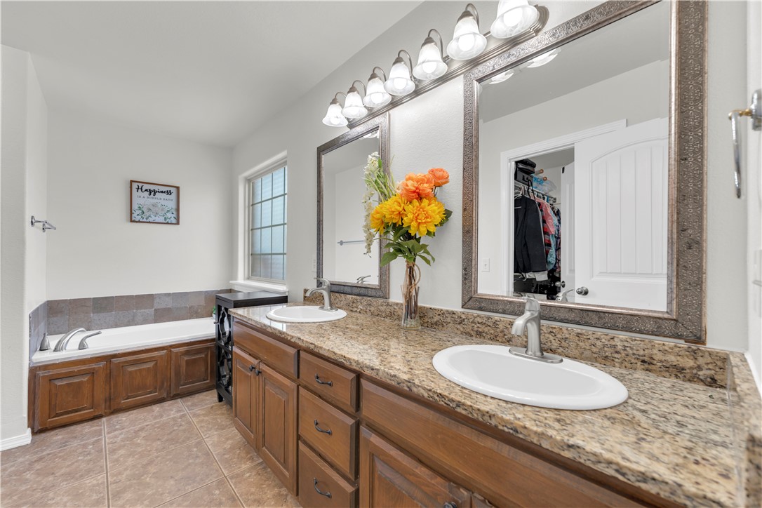 Riverwalk Farms - Residential