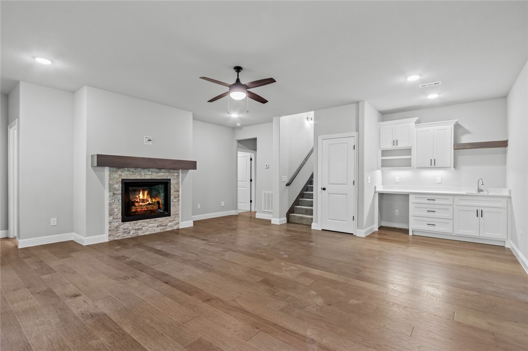 Elm Valley Sub Ph II Elm Spgs - Residential