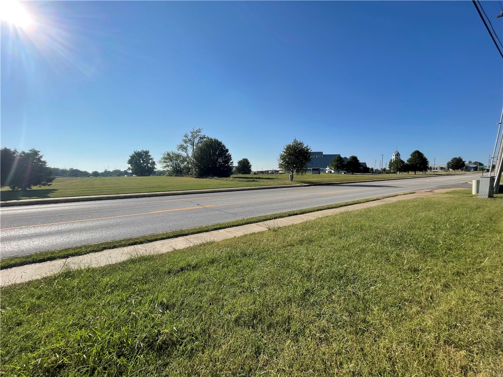 Springdale Outlots - Commercial Sale