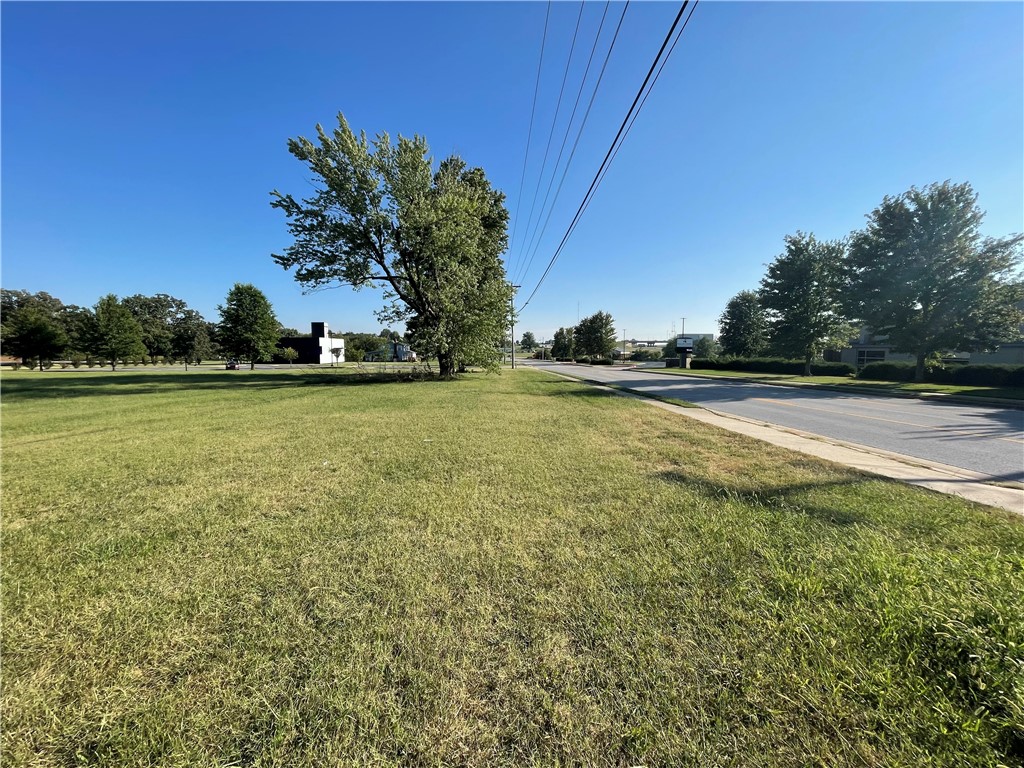 Springdale Outlots - Commercial Sale