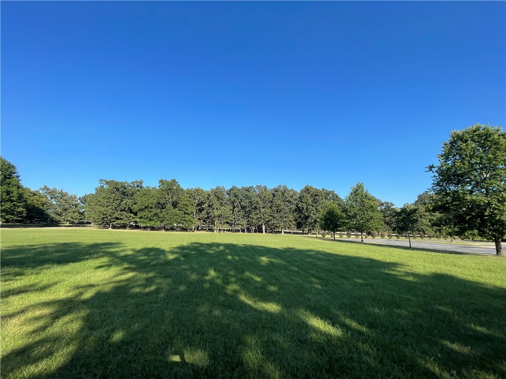 Springdale Outlots - Commercial Sale
