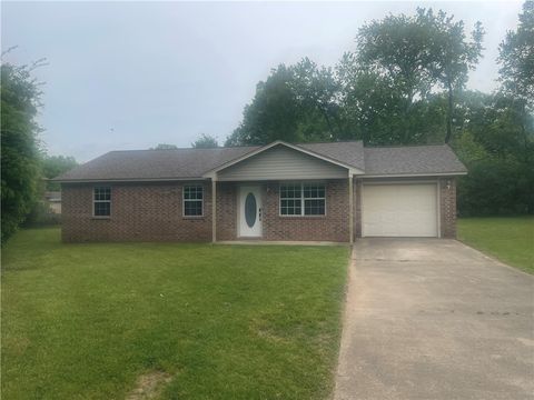 Photo of 515 MILLER, Clarksville, AR 72830 (MLS # 1342937)