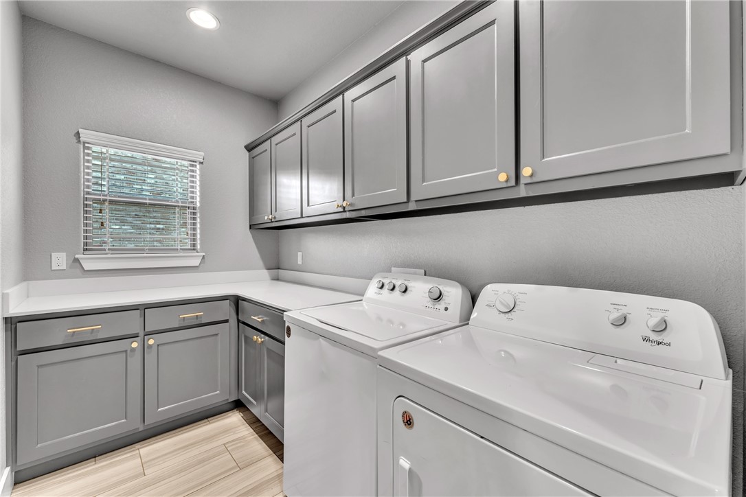 Town Homes At Forest Hills - Residential