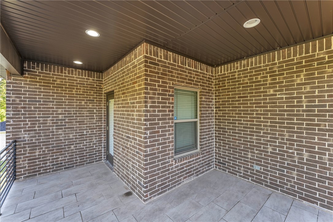 Town Homes At Forest Hills - Residential