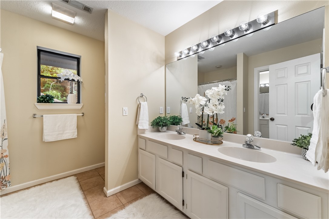 Woodview Estates - Residential