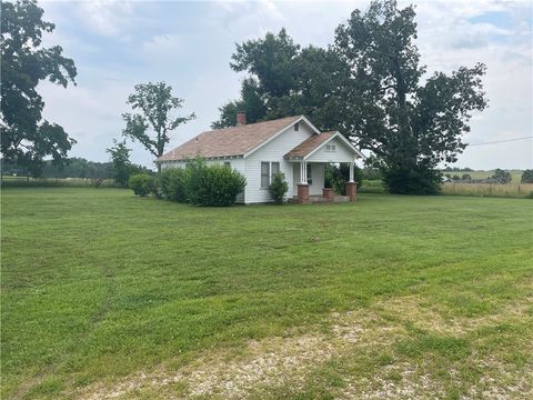 1200 E 1st Avenue Bentonville AR 72713