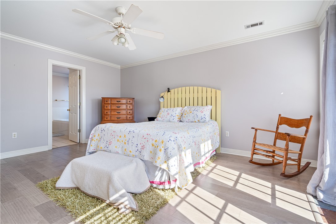 Country Club Acres - Residential