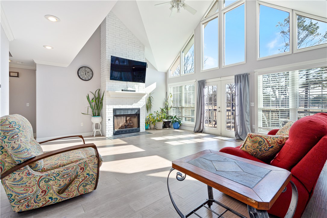 Country Club Acres - Residential