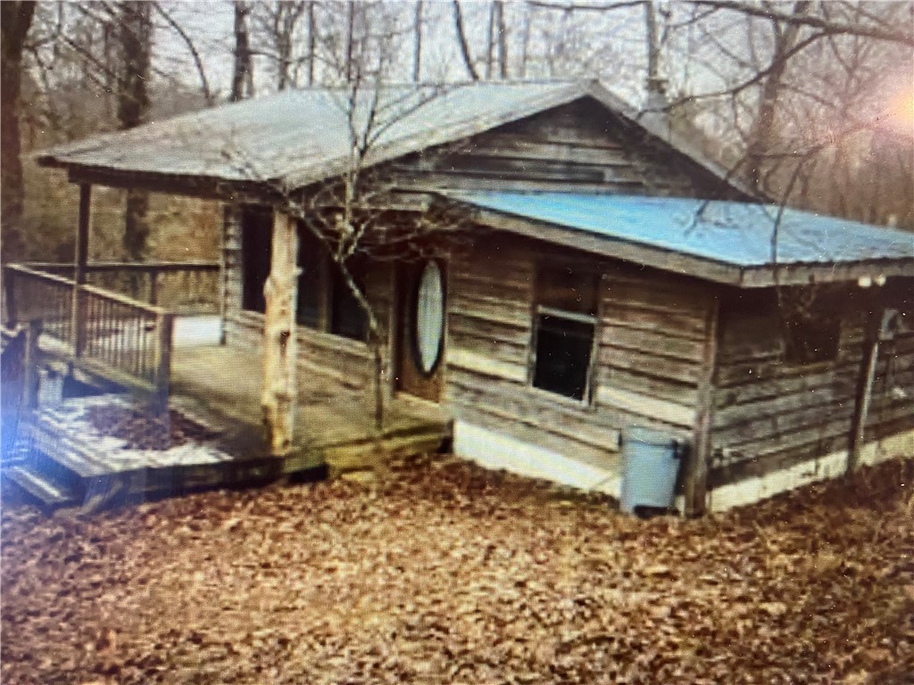 This mobile / manufactured is located at 4421 County Road 3201, Clarksville, AR. 4421 County Road 3201 is in Clarksville, AR and in ZIP code 72830. This property has a lot size of 12.85 acres and was built in 1975.
(That was description by listing agent, but home is not mobile but frame built studio style home).