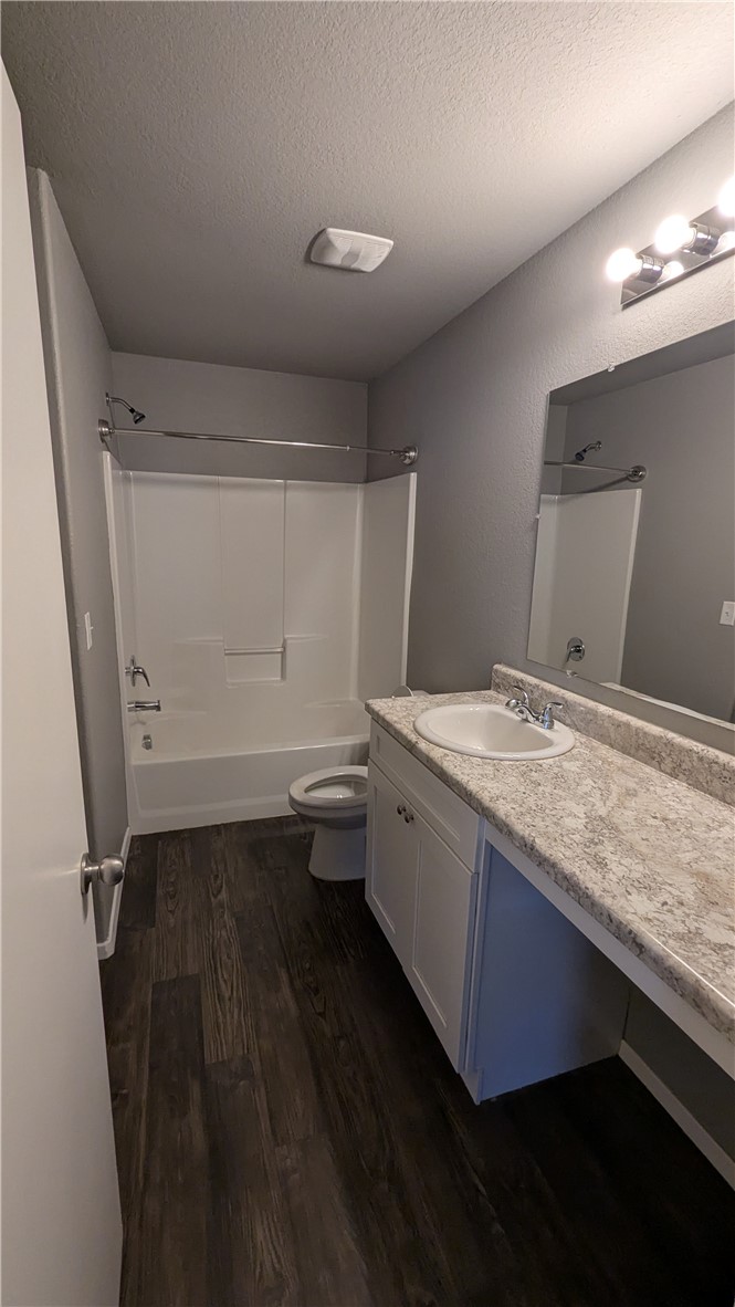 Holland Crossing Duplexes - Residential Lease