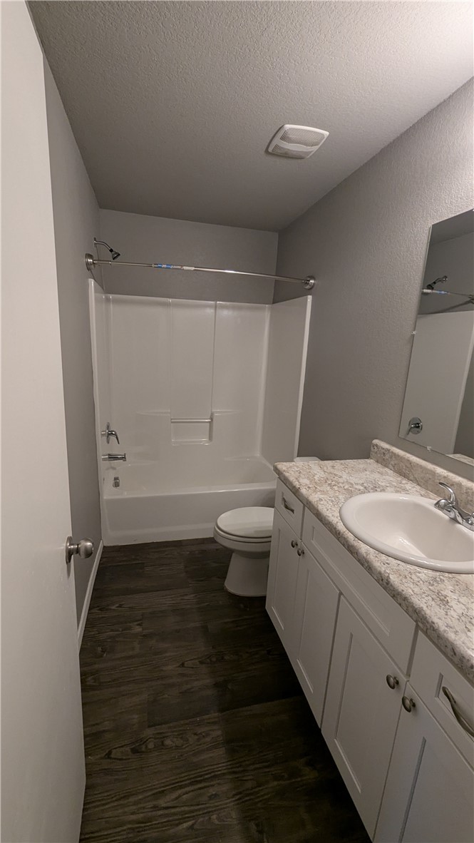 Holland Crossing Duplexes - Residential Lease