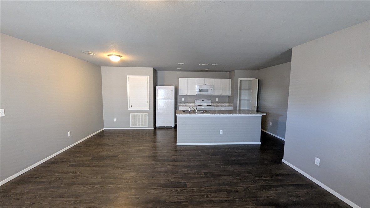 Holland Crossing Duplexes - Residential Lease