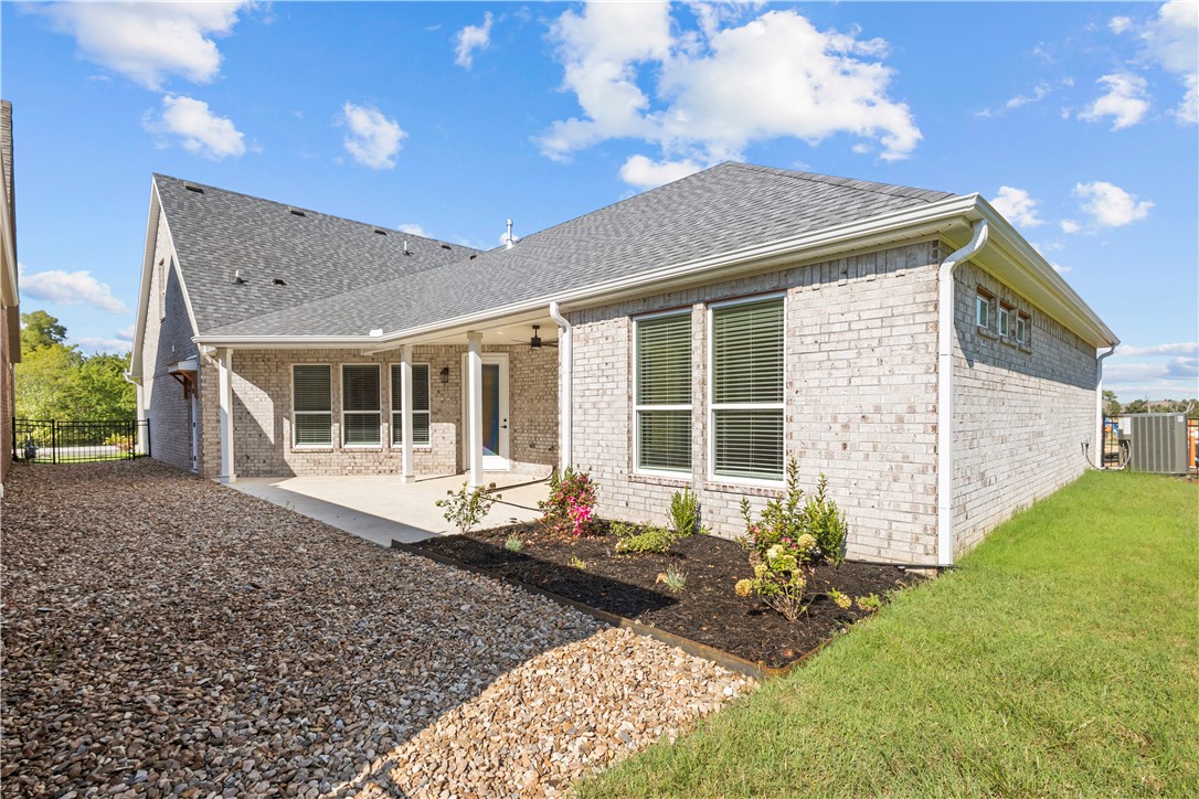 The Courtyards at Owl Creek - Residential