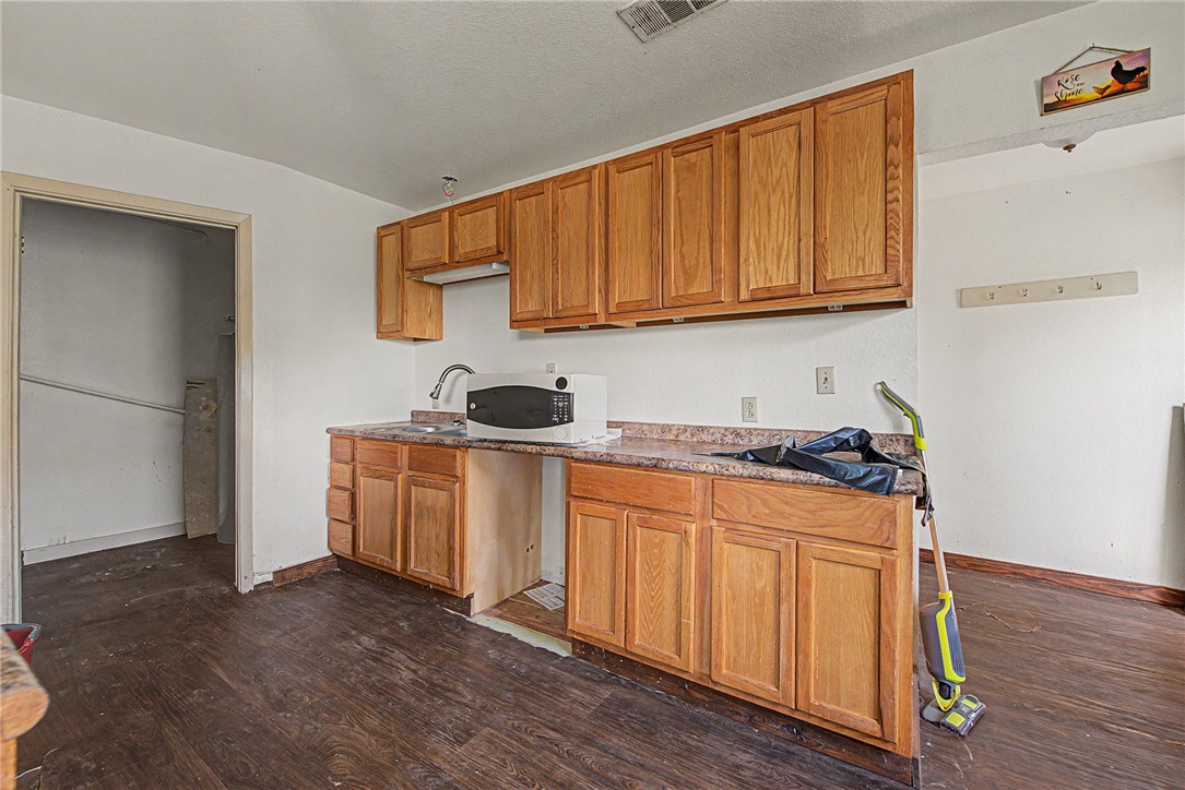 05-18-27-Rural - Residential