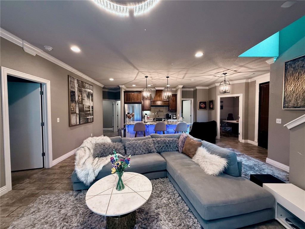 Town Homes At Forest Hills - Residential Lease