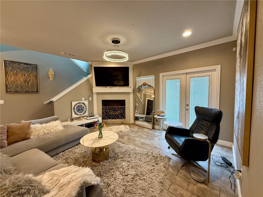 Town Homes At Forest Hills - Residential Lease