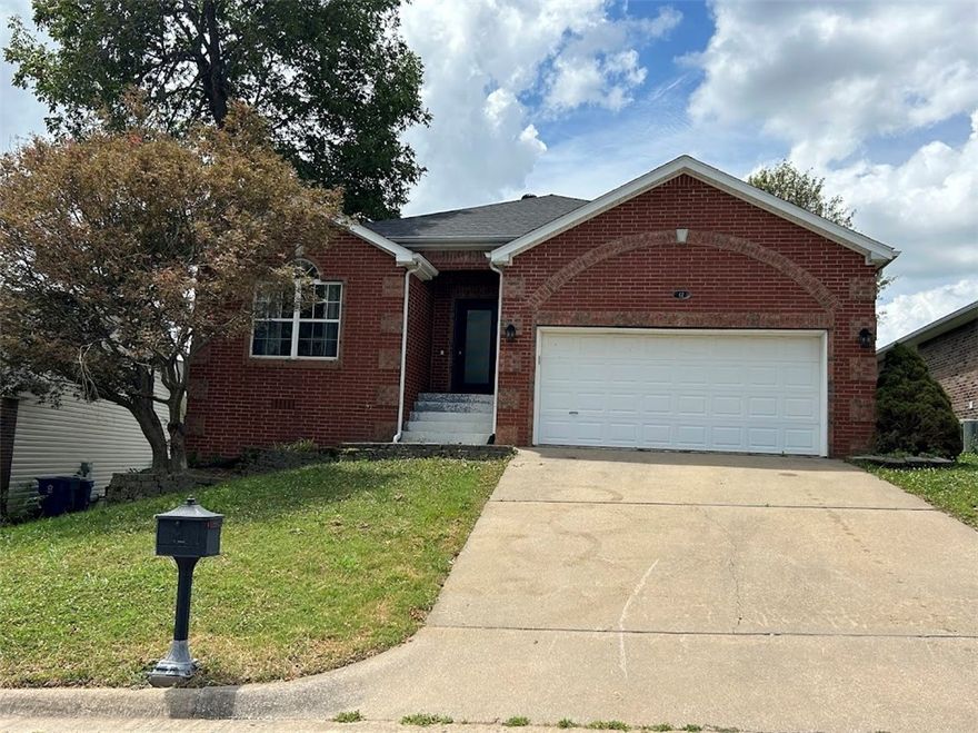 Lovely 3 bedroom, 2 bath single family home available for rent in Bentonville. This home has a lot to offer! Kitchen has lots of white cabinetry, quartz countertops and stainless steel appliances including full-size refrigerator, gas cooktop, oven, microwave and dishwasher. The living room is large with a distinguished vaulted ceiling. All bedrooms are good-sized and each have their own ceiling fan. Primary bathroom features a walk-in shower and double vanity sinks. Guest bathroom has tub/shower combo. Washer & dryer hook ups only in laundry room. Awesome wooden back deck, several garden beds to plant vegetables or flowers and a privacy fence. 2-car garage. No pets please. Tenant occupied until 6/30/26.