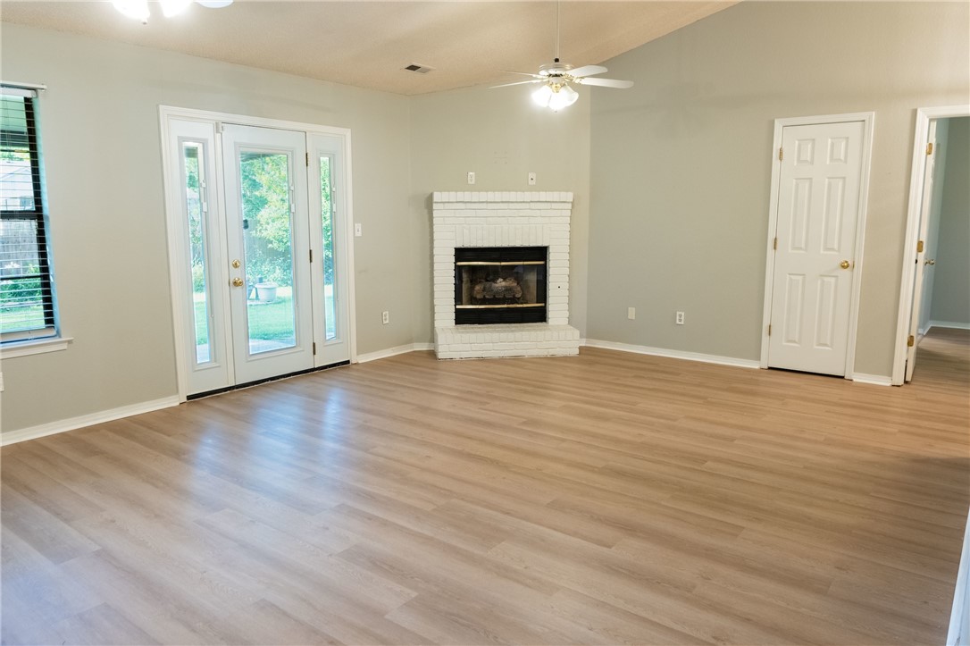 Southfield Sub Ph I - Residential Lease