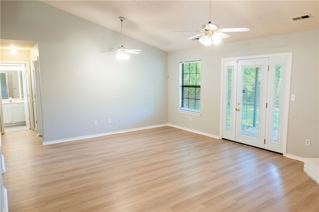 Southfield Sub Ph I - Residential Lease