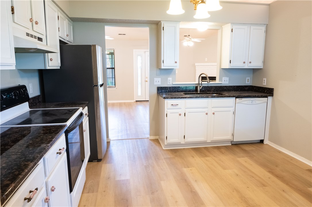 Southfield Sub Ph I - Residential Lease