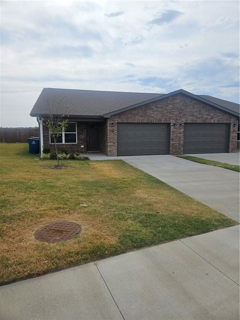 Photo of 6802 NW Trevy Street, Highfill, AR 72712 (MLS # 1359667)