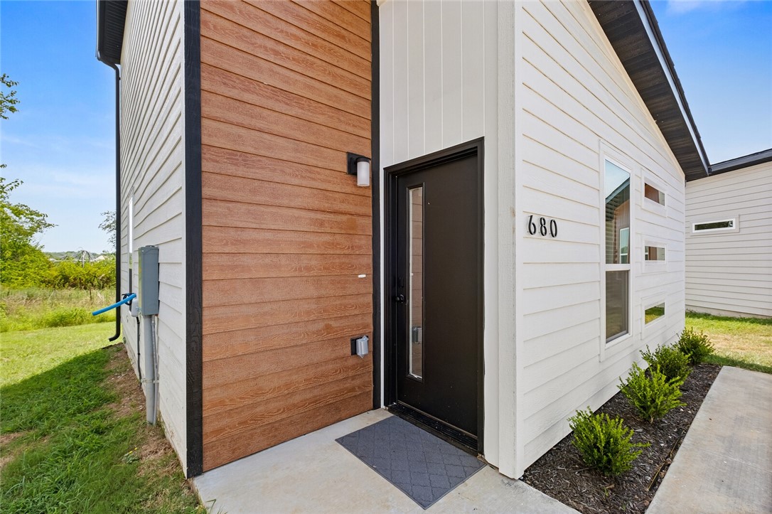 FEATHERSTON VILLAGE PH 1-CENTERTON - Residential Lease