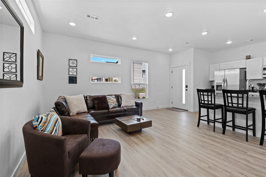 FEATHERSTON VILLAGE PH 1-CENTERTON - Residential Lease