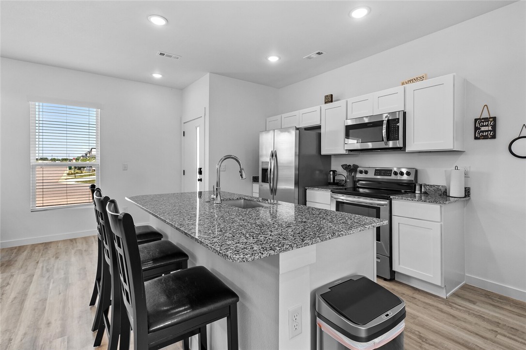 FEATHERSTON VILLAGE PH 1-CENTERTON - Residential Lease