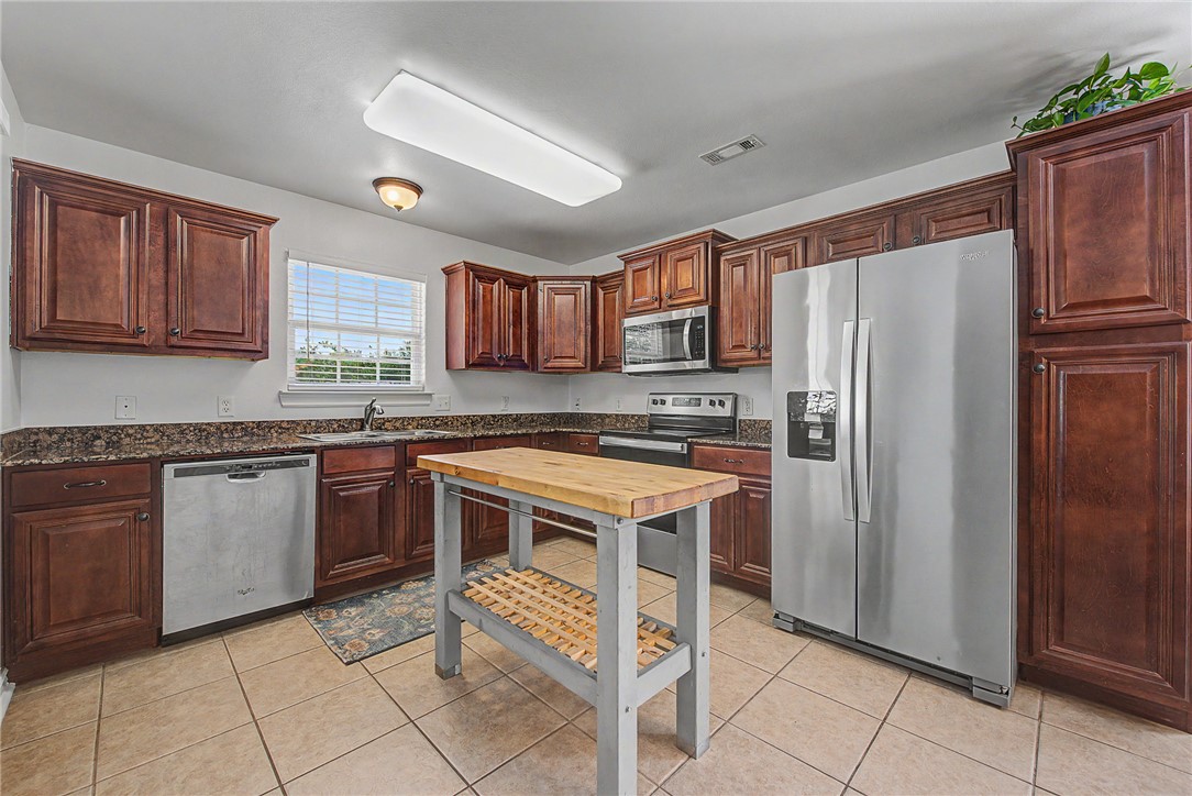 Bellview Residence Add Ph 1 Rogers - Residential