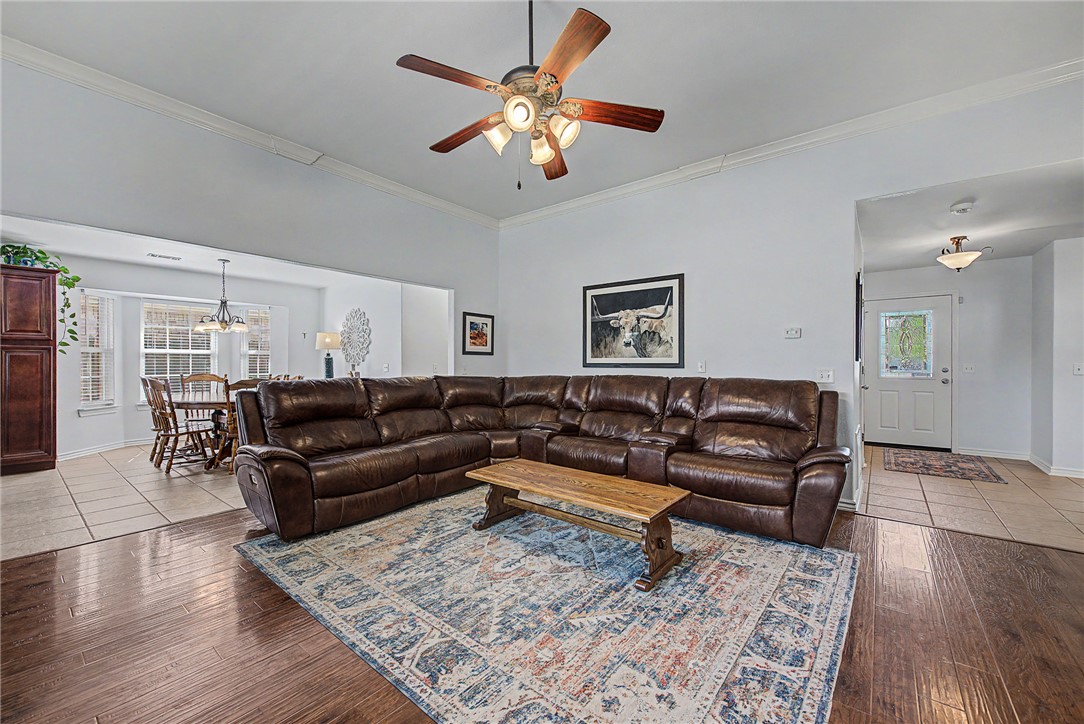 Bellview Residence Add Ph 1 Rogers - Residential