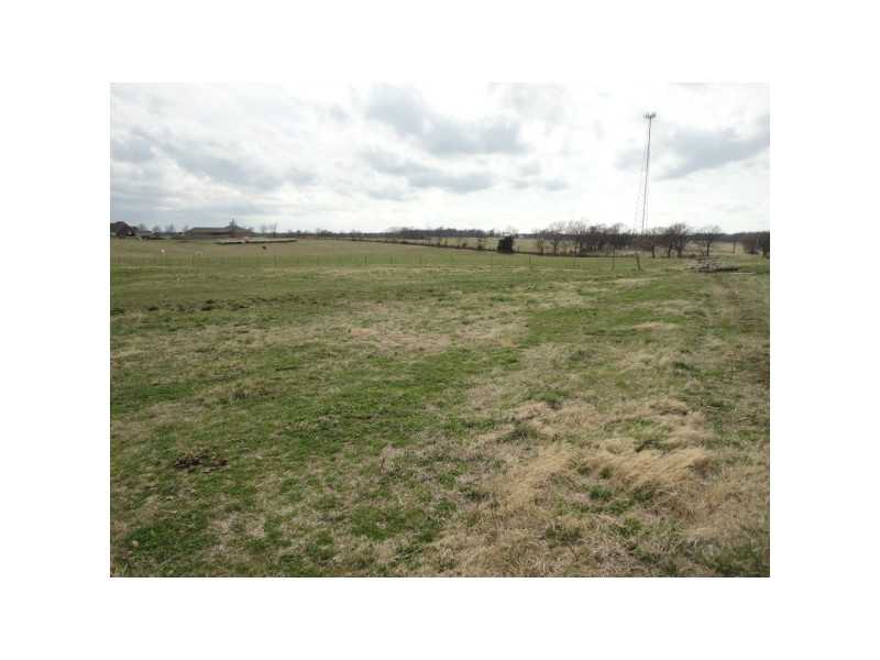 Beautiful 3 acre lot 1/2 mile north of Centerton Gamble Elementary school. Walters is scheduled to be paved when the new high school comes in;. No restrictions, bring your animals and country living, Benton county and outside of city limits. Agent Owned