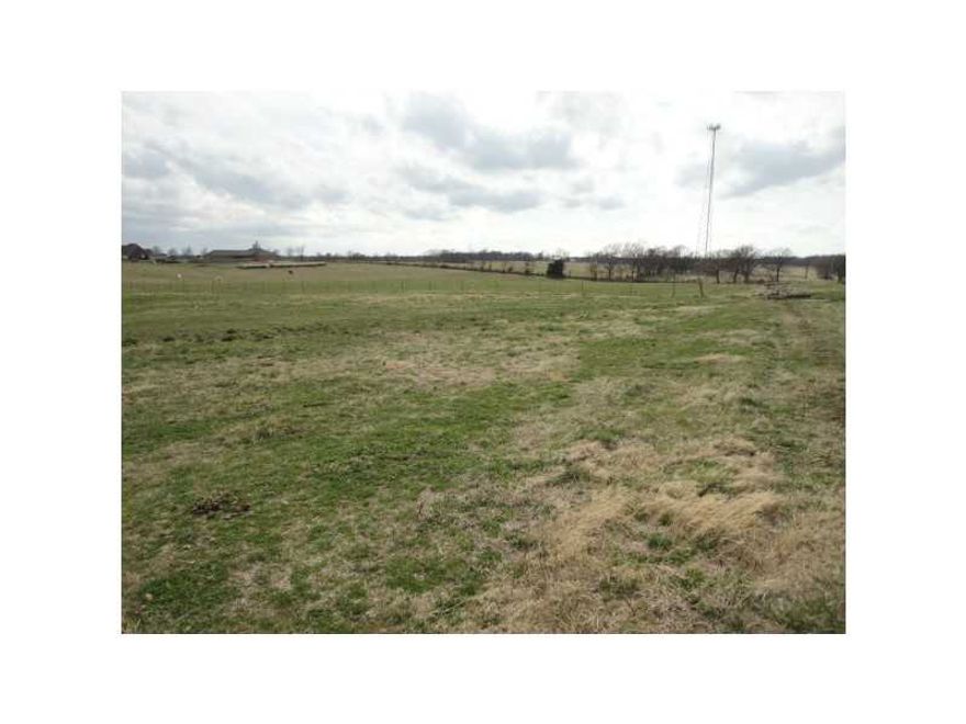 Beautiful 3 acre lot 1/2 mile north of Centerton Gamble Elementary school. Walters is scheduled to be paved when the new high school comes in;. No restrictions, bring your animals and country living, Benton county and outside of city limits. Agent Owned