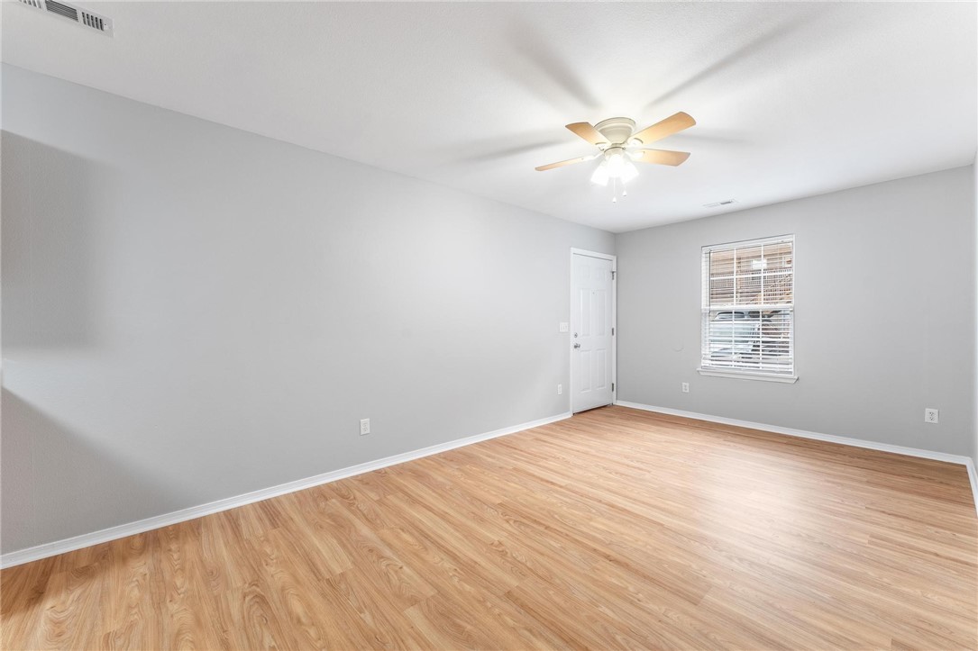 Rock On Razorback Condos Hpr - Residential Lease