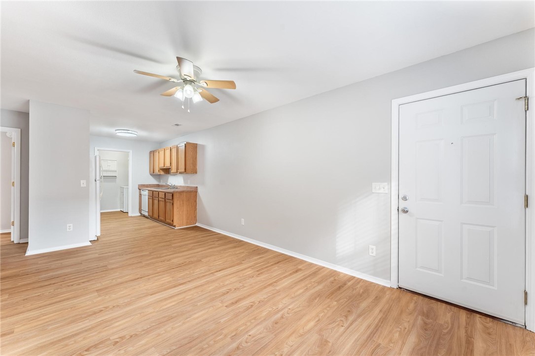 Rock On Razorback Condos Hpr - Residential Lease