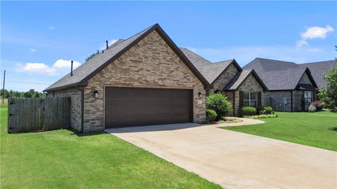Photo of 1353 Valle Lane, Tontitown, AR 72762 (MLS # 1352608)