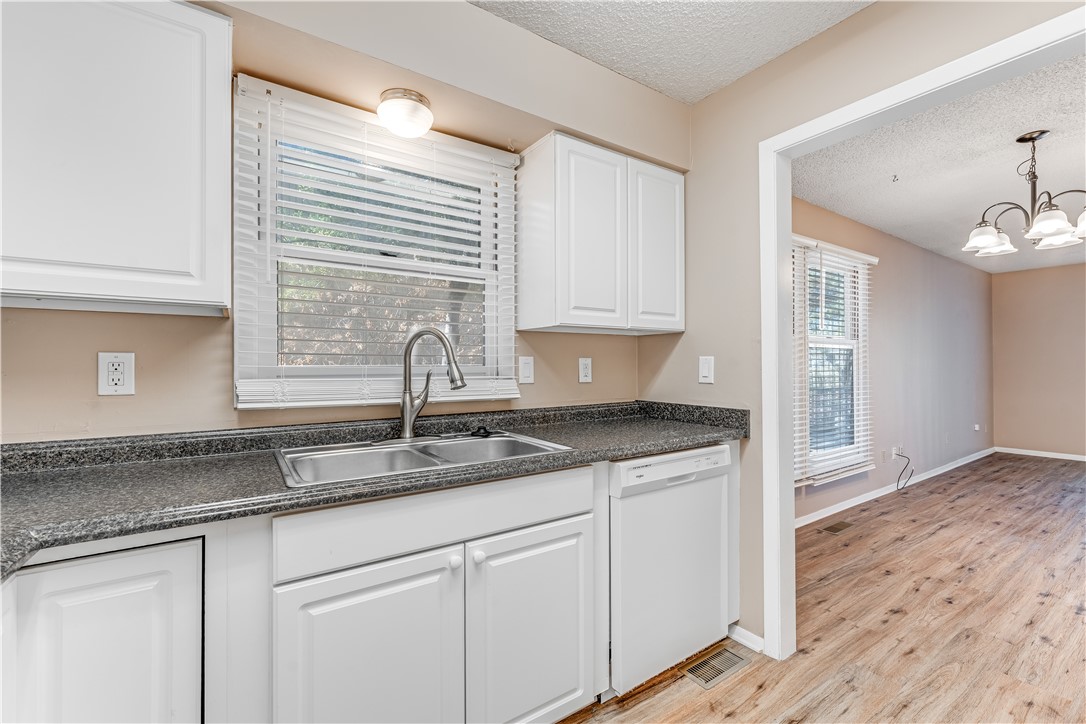 Townhouse Tct 3 A/K/A Drake Court Bvv - Residential